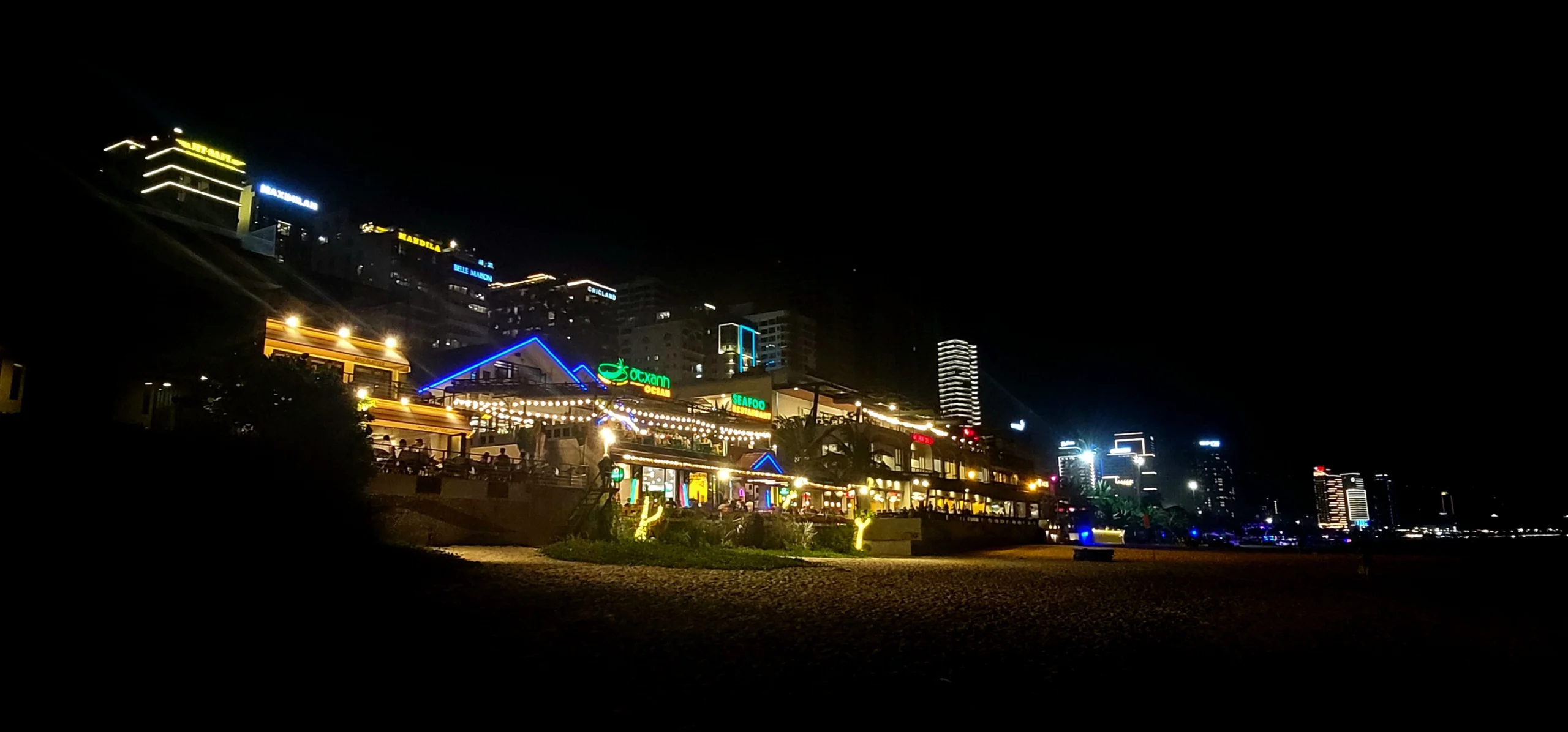 Da Nang Beach at night