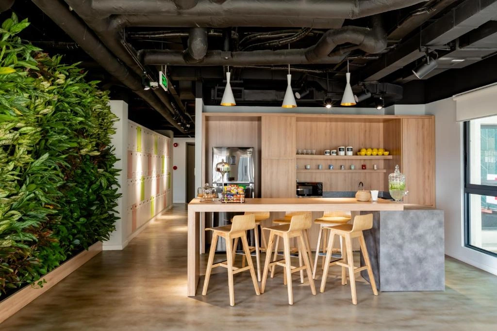 Share Kitchen, Hello World Saigon