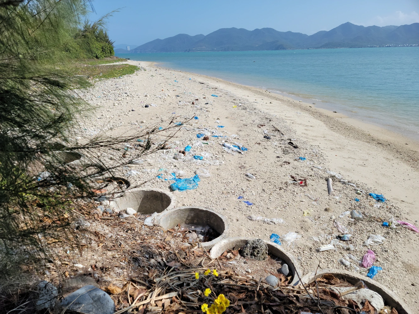 Monkey sland Beach, Nha-Trang, Vietnam. 