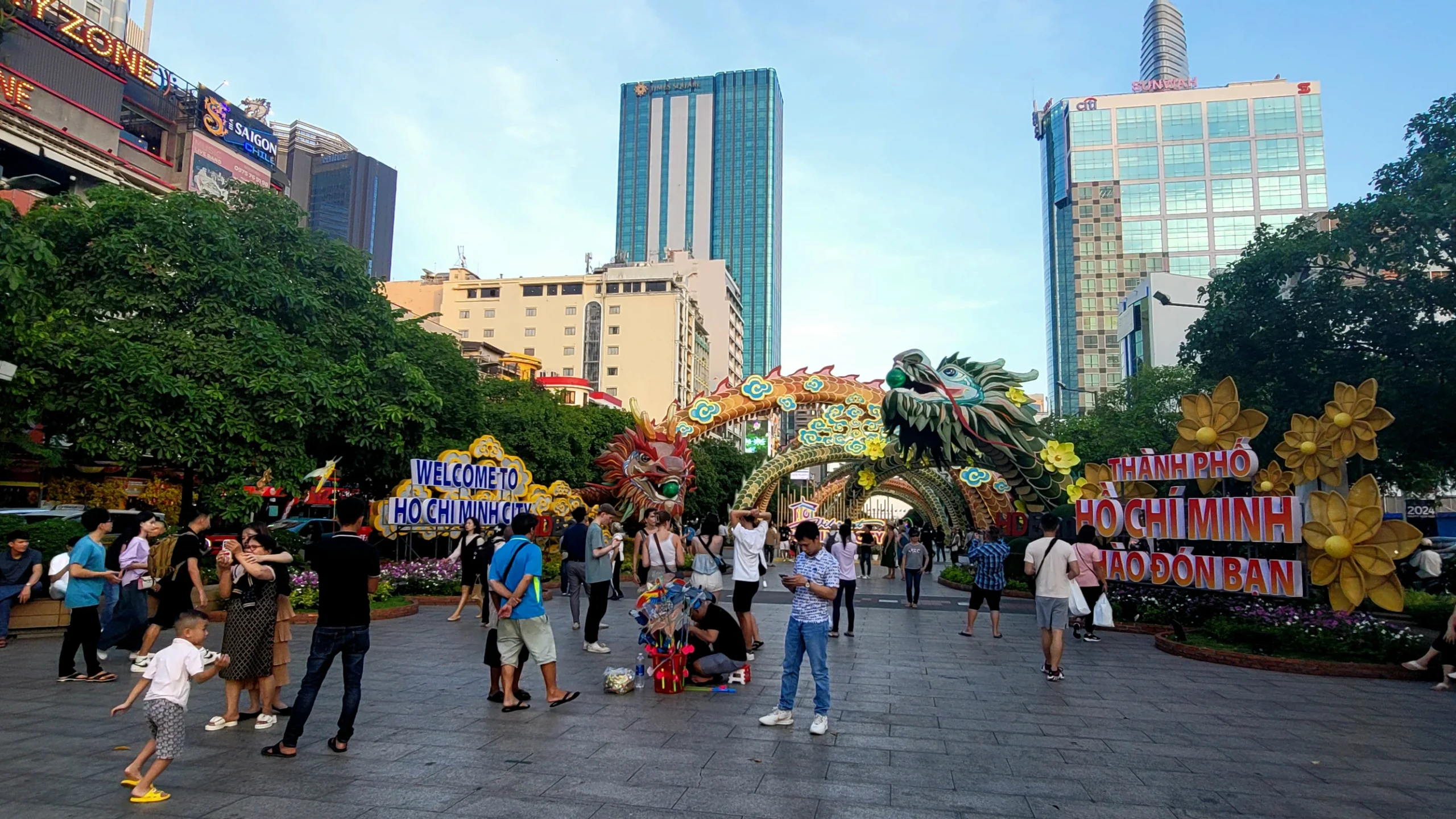  Hô Chi Minh Center