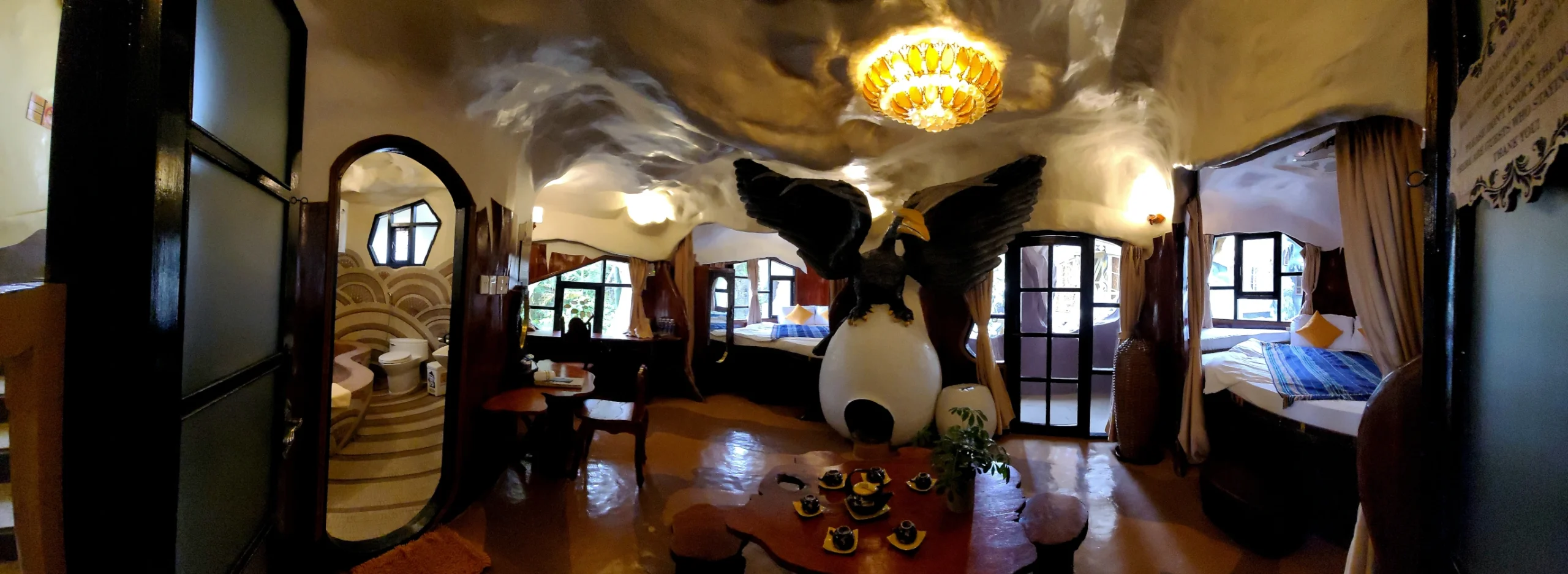 Crazy House, Room 2